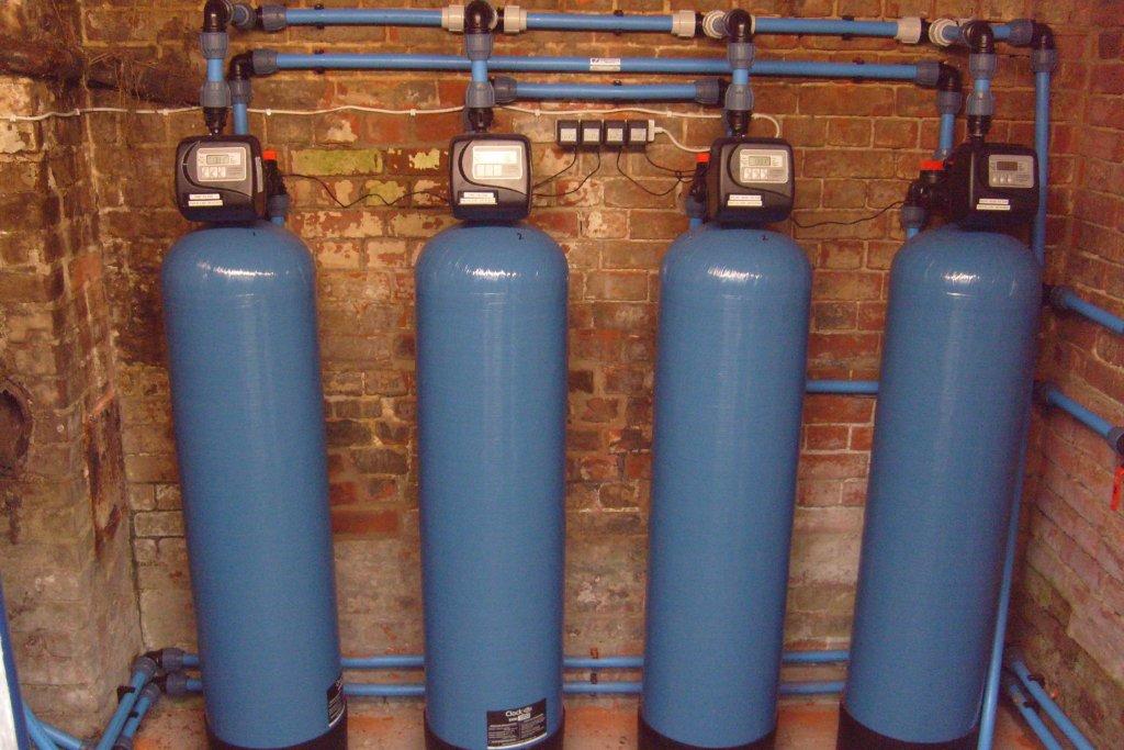 Water filtration system